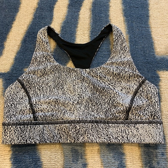 lululemon size 8 sports bra